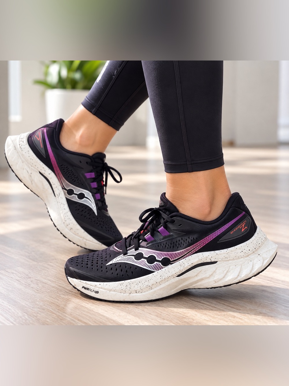 Saucony Women's Black and Purple Running Sneakers size 8